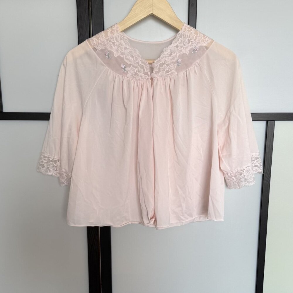 Shadowline Vintage Light Pink Nylon Bed Lounge Top Button Cottage Femenine Small